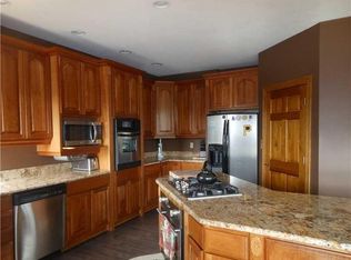 6 Kingswood Ct, Washington, PA 15301