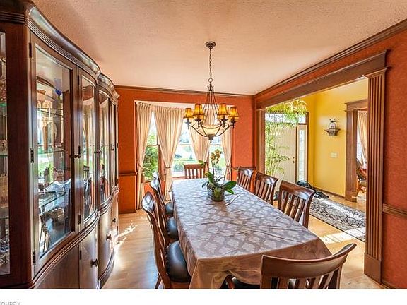 3rd image of 33700 N Fall Lake Dr
