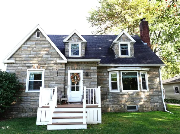 75 N Crystal Street, Mechanicville, NY 12118