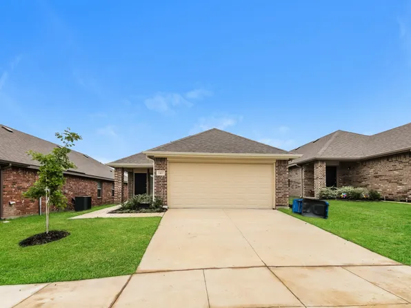 1411 Matthew Dr, Ennis, TX 75119
