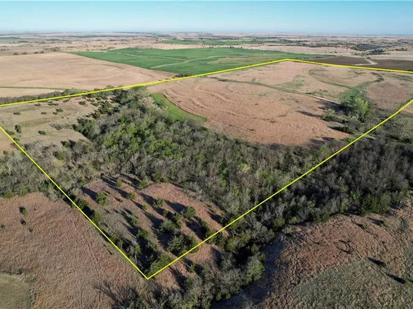 S 140th Ave, Natoma, KS 67651