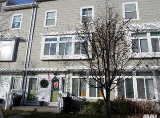 7710 Aquatic Dr, Arverne, NY 11692