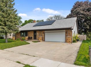 524 W Lindbergh St, Appleton, WI 54911