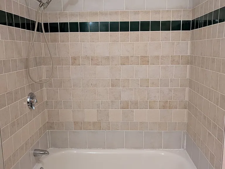 301 Western Ave — Photo 7