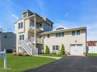 8 Bartine Street, Toms River, NJ 08753