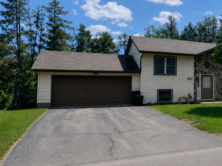 1100 Zblewski Dr #1100 — Photo 1
