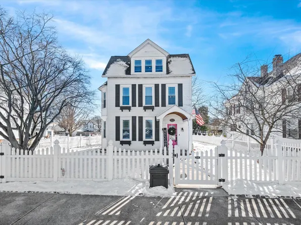 402 West St, Clayton, DE 19938