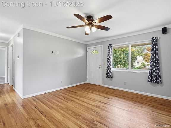 4th image of 18550 Foch St