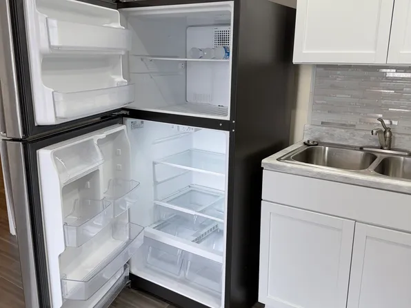 150 Church Rd APT 14, Branson, MO 65616