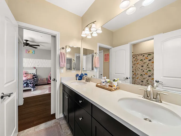 972 Tucana Dr — Photo 48