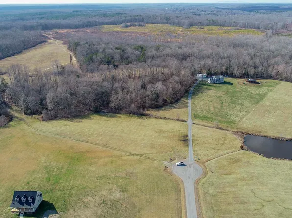 17 Panarea Rd, Bumpass, VA 23024
