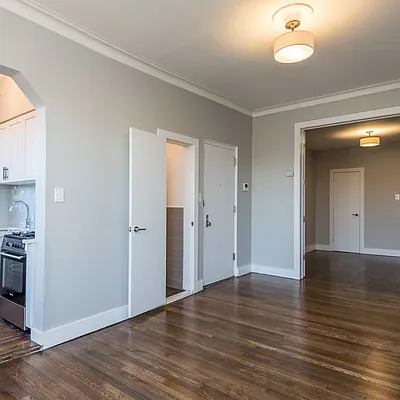 Rented by Nooklyn NYC LLC | media 22