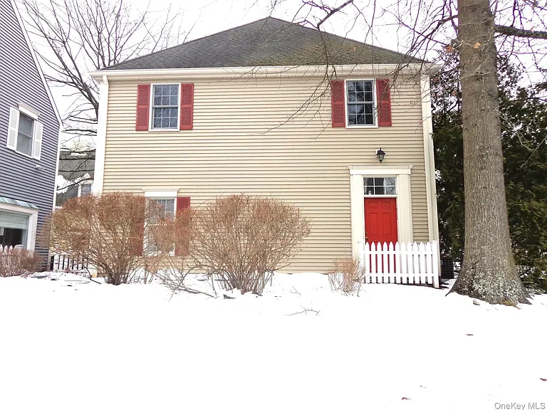 1828 Commerce St — Photo 1