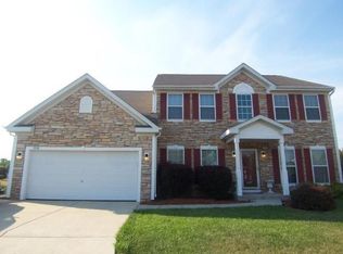 2116 Hunters Ln, Grafton, WI 53024