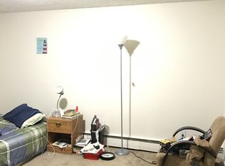 425 Pennels Dr, Rochester, NY 14626