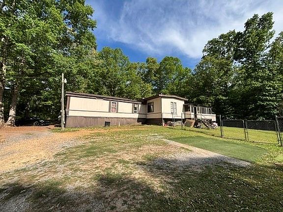 3rd image of 265 Pleasant Valley Rd NW