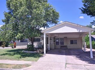 2537 Dewitt St, Irving, TX 75062