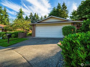 24827 9th Pl S, Des Moines, WA 98198