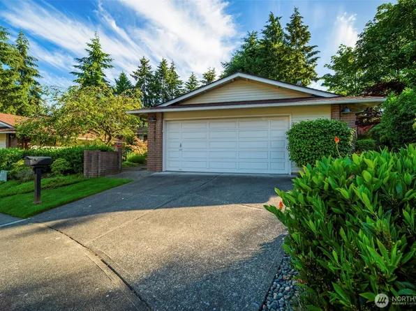 24827 9th Place S, Des Moines, WA 98198
