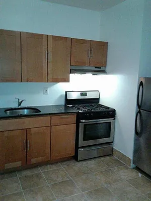 Rented by Arena Real Estate | media 11