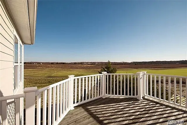 10 Tyler Dr — Photo 3