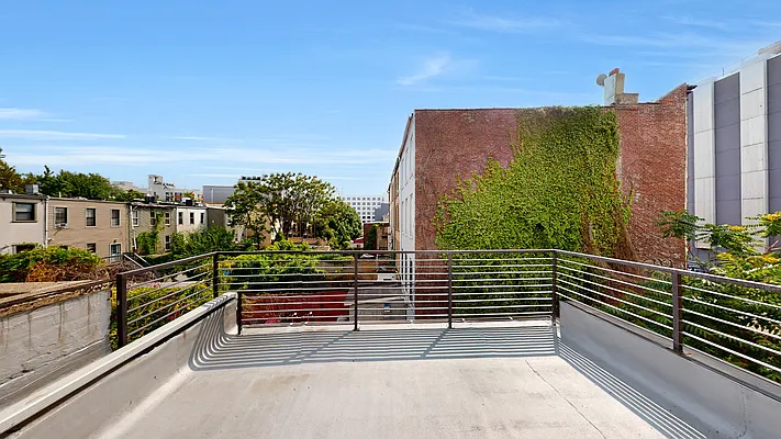 Sold by Platt New York | media 19