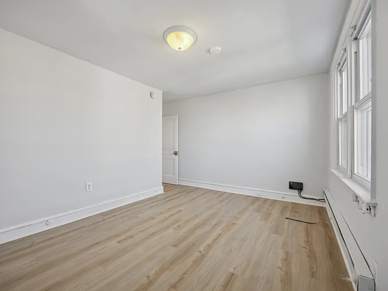 1873 E Tulpehocken St — Photo 9