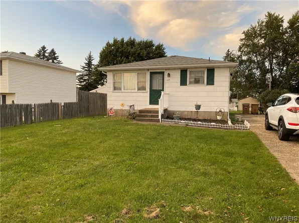 554 French Rd, Cheektowaga, NY 14227