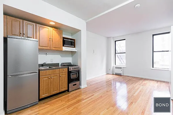 Rented by Bond New York | media 1