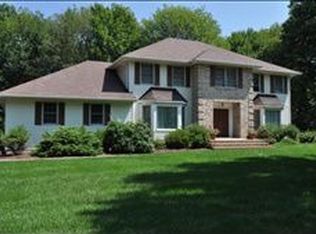 14 Georgian Rd, Randolph, NJ 07869