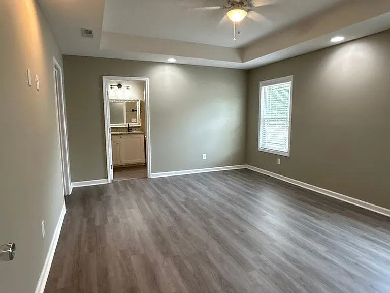 2570 Tindal Rd — Photo 18
