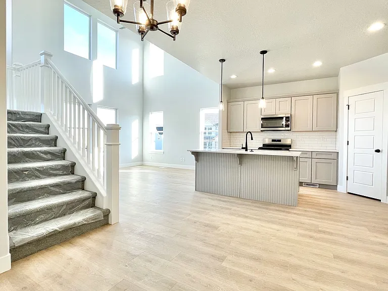 4306 W Silver Peak Ln — Photo 13