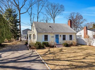 57 Atlantic Dr, Old Saybrook, CT 06475
