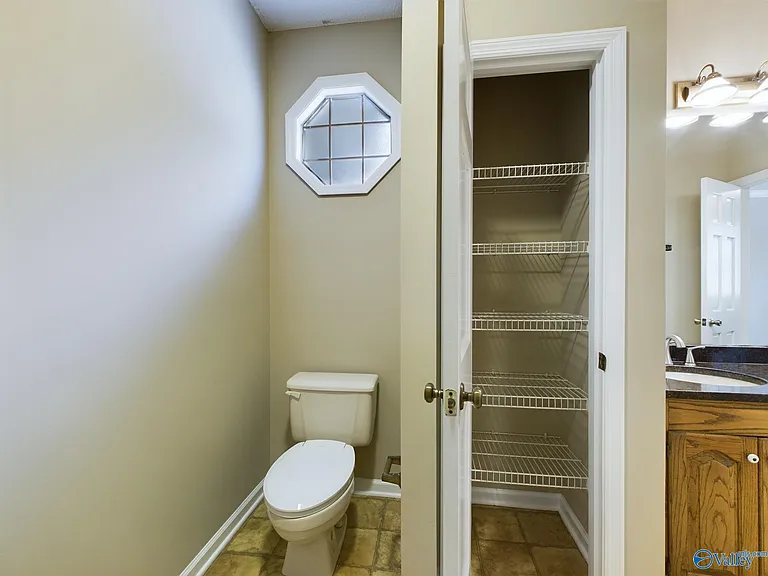 1016 Seina Vista Dr — Photo 17