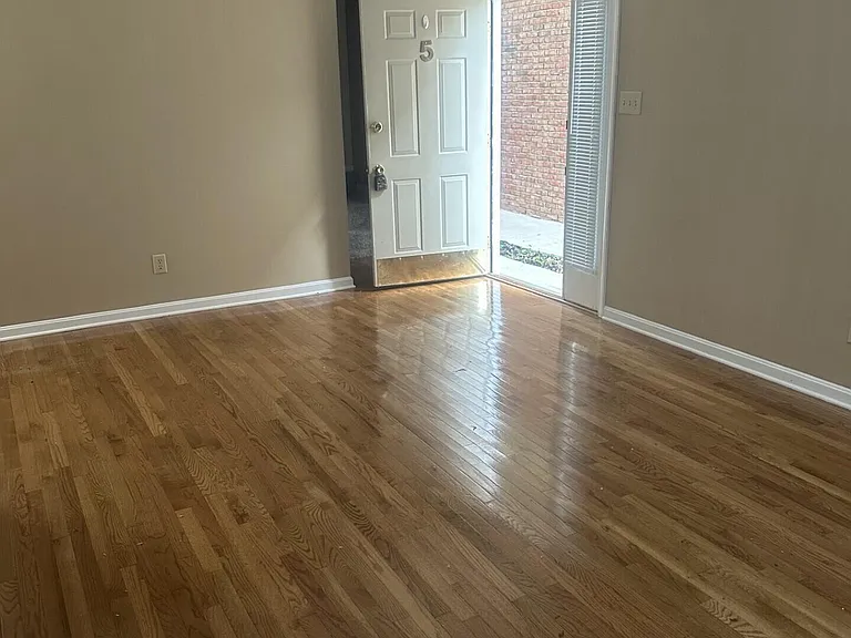 1100 Turkey Foot Rd #6 — Photo 3