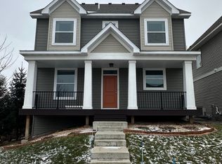 8528 Ellet Cir, Eden Prairie, MN 55347