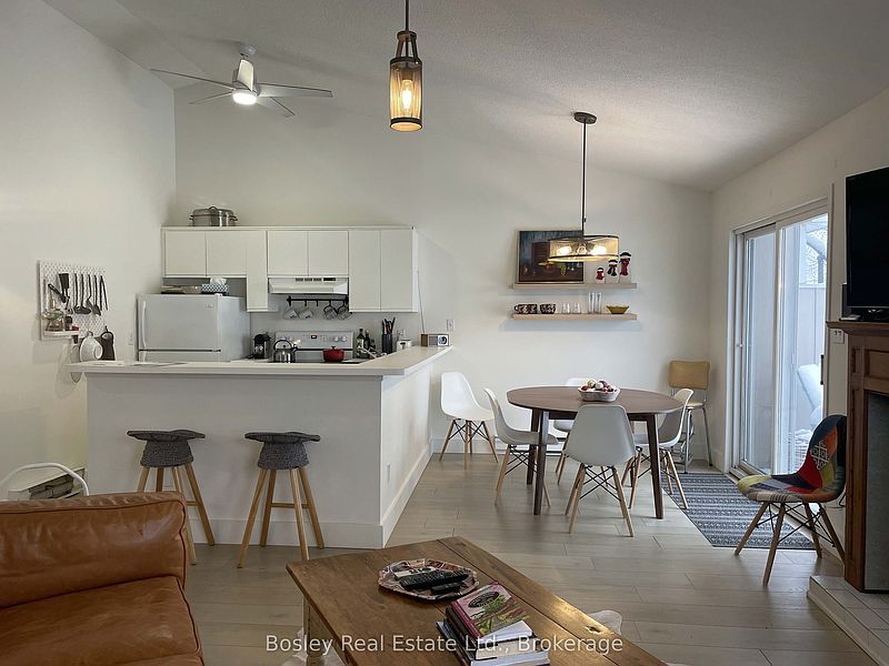 The Blue Mountains Townhouse for rent - 2 Bedrooms — photo 5