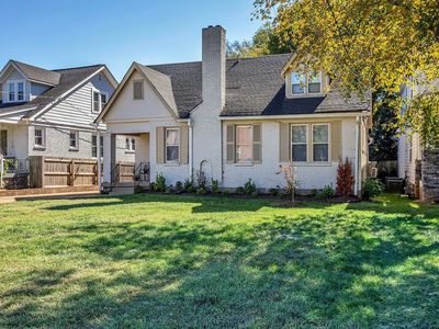 825 Hillview Hts, Nashville, TN, 37204