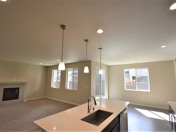 3rd image of 9067 Viola St SE