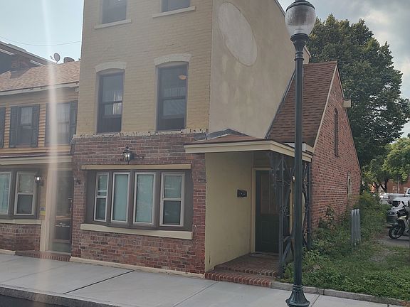 3rd image of 16 Exchange St #1