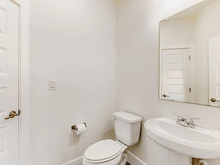 401 Parkline Dr #1A — Photo 9