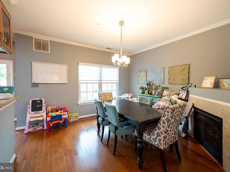 1639 Hunting Creek Dr #B — Photo 30