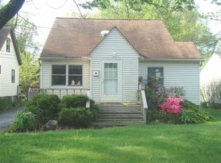 24195 Maple Ridge Rd, North Olmsted, OH 44070