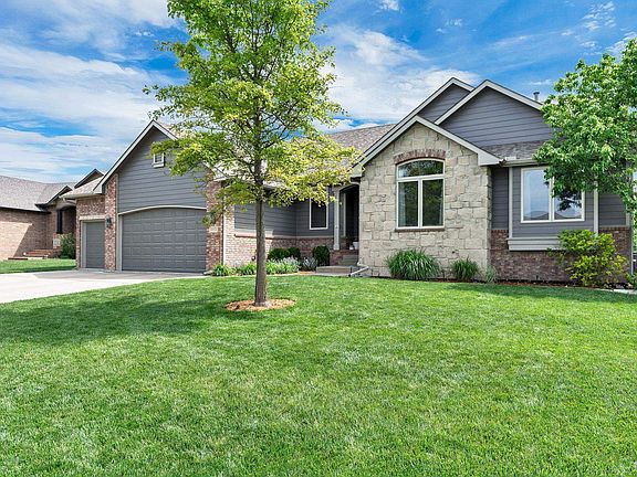 2nd image of 13822 E Camden Chase Ct