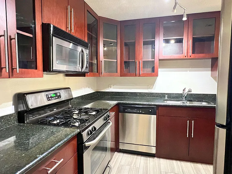 210 E Flamingo Rd #302 — Photo 3