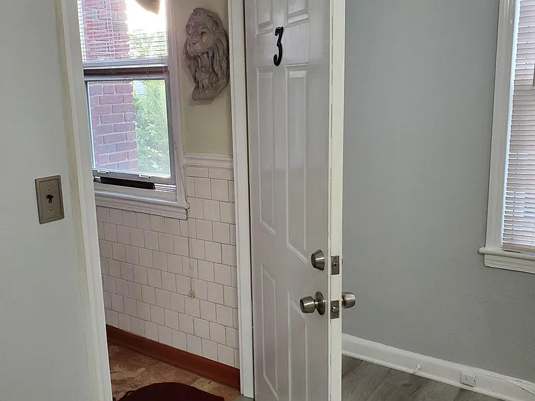 1315 Downing Pl NE #3 — Photo 4