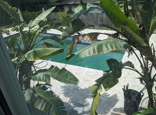 1918 Country Club Rd N, Saint Petersburg, FL 33710