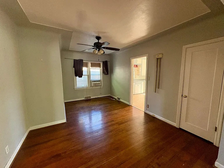 701 Alderson Ave — Photo 6