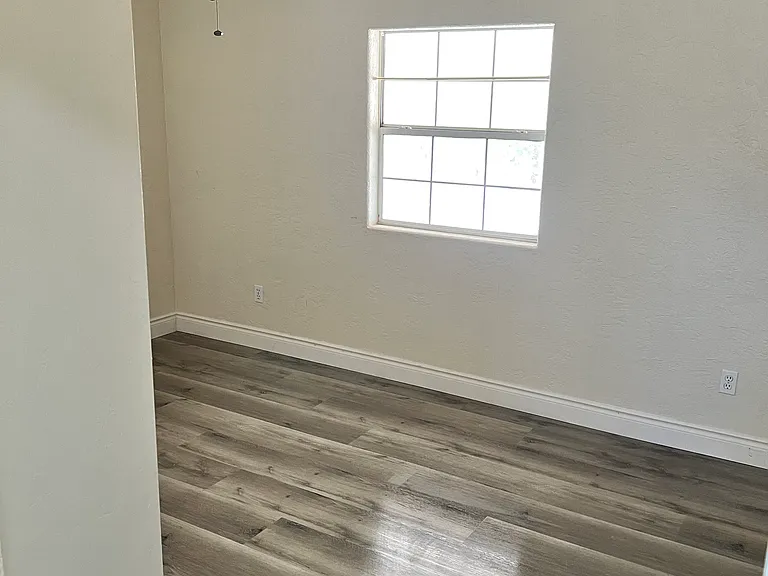 2151 W Simkins Rd — Photo 20