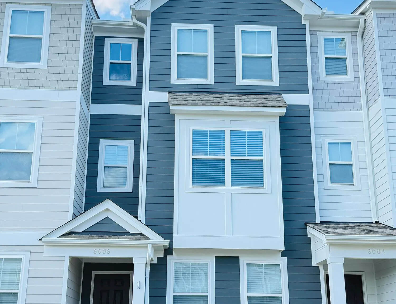 3 bed, 3.5 bath, 1750 sqft, $1,850 — Photo 1
